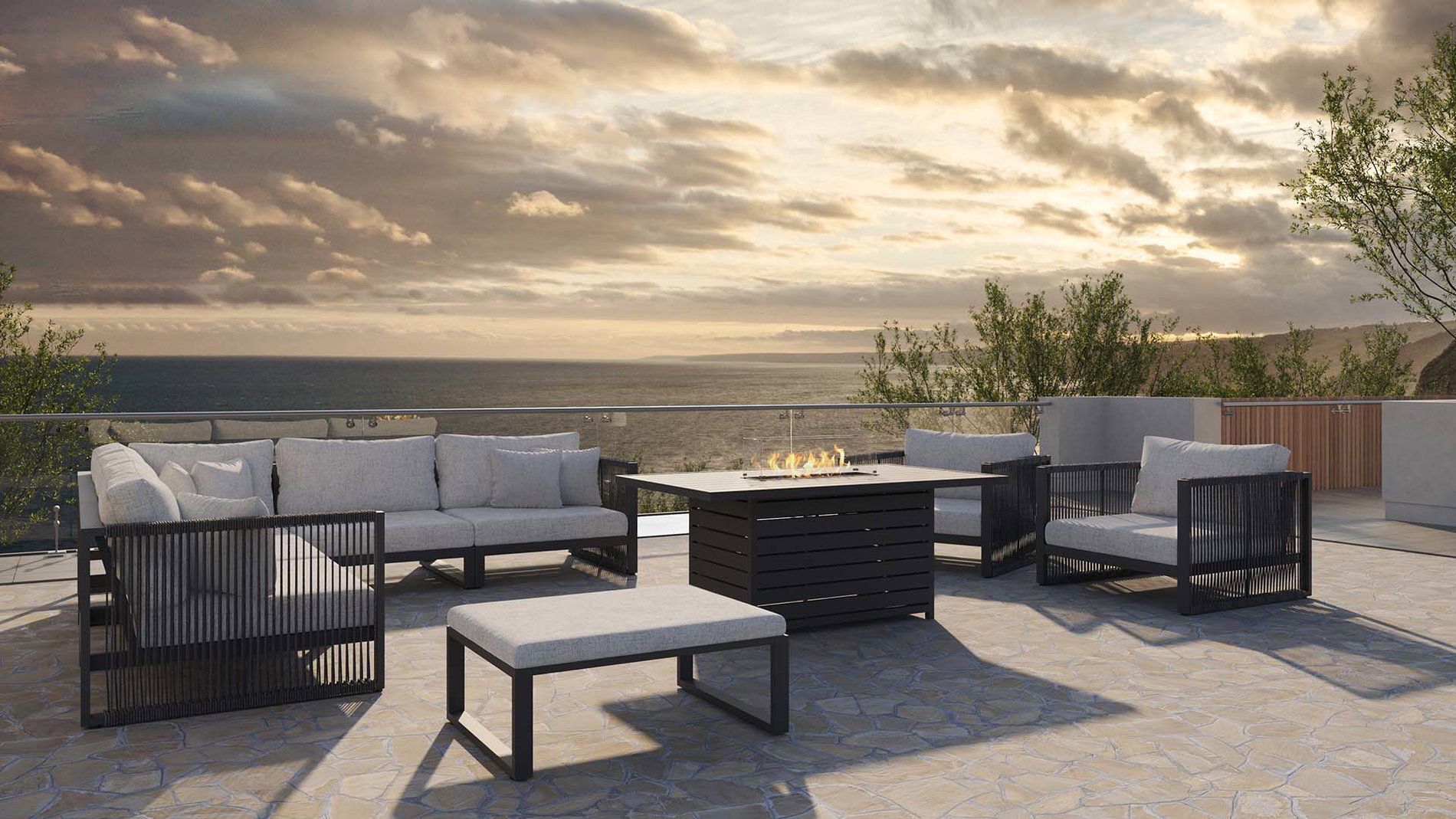 Matteo Rope XL with Firepit